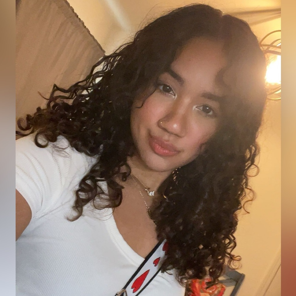 Meet your Posher, Malia